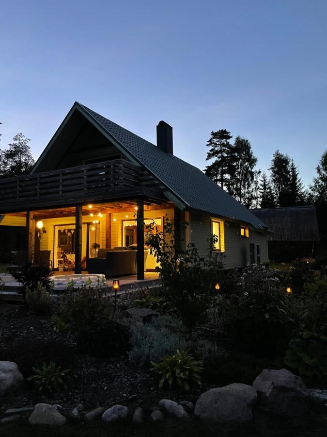 Kaeaenu Puhkemaja Villa Rakvere Exterior photo